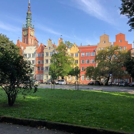 Apartament Ogarna Old Town Gdanskアパートメント エクステリア 写真